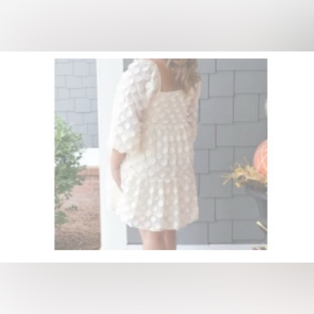 Perfectly Priscilla Cream Textured Print Event Dress, size 18/20/2X